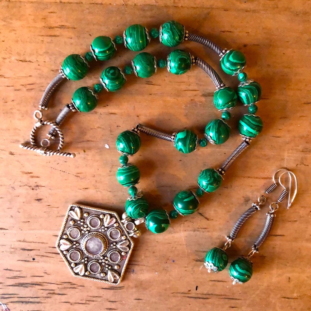 Indian silver and green necklace and earring set